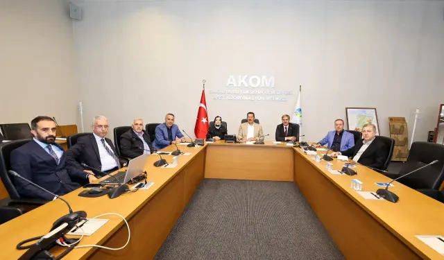 AKOM'da şehrin yatırımları planlandı