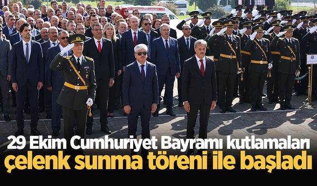 29 Ekim Cumhuriyet Bayramı kutlamaları çelenk sunma töreni ile başladı