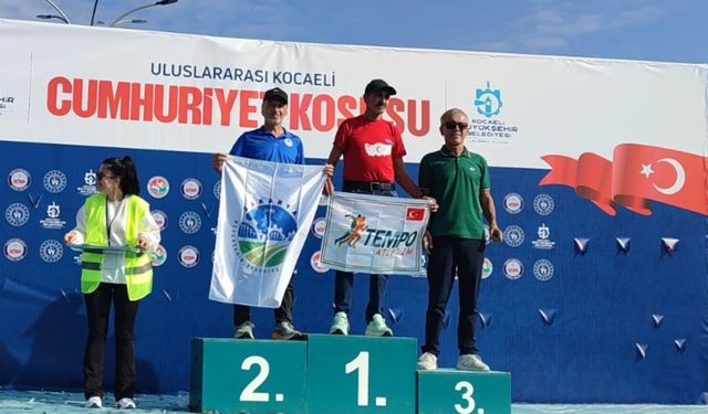 Sakarya’nın atletleri Cumhuriyet Koşuları’nda göğsümüzü kabarttı