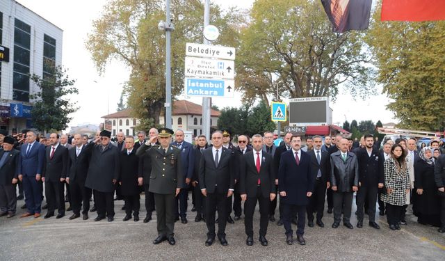 Ulu Önder Gazi Mustafa Kemal Atatürk Hendek'te anıldı