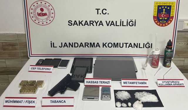 Karasu'da uyuşturucu operasyonu: 4 gözaltı