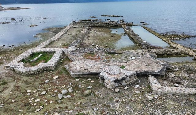 2 bin yıllık bazilika tamamen gün yüzüne çıktı