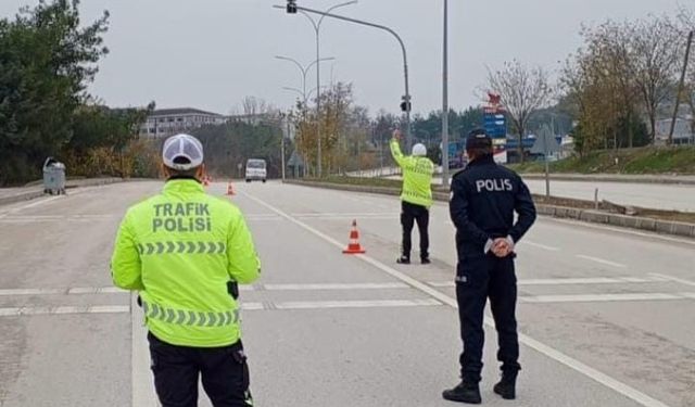 Bilecik'te kayıp ihbarı verilen 2 kişi uygulama noktasında yakalandı