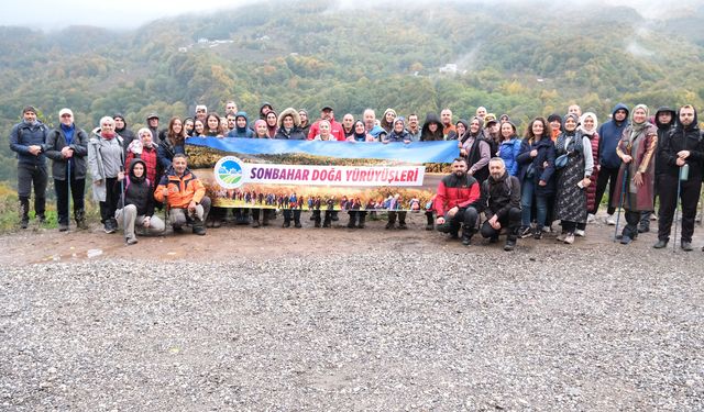 Doğa aşıkları sonbaharın ilk rotasını güneye çevirip doğal cennet Doğançay’ı keşfetti