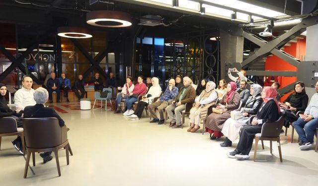 TYB Sakarya'dan yazar  İvi İlyadis'e imza ve söyleşi programı