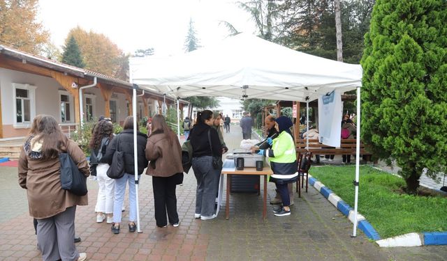 Hendek Belediyesi'nden vize haftasında öğrencilere sıcak destek