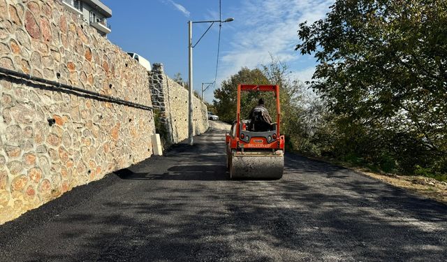 Serdivan’da asfalt seferberliği devam ediyor