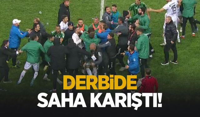 Sakaryaspor-Kocaelispor maçında saha karıştı