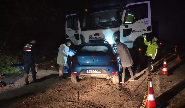 Parti dönüşü katliam gibi kaza: 5 genç öldü