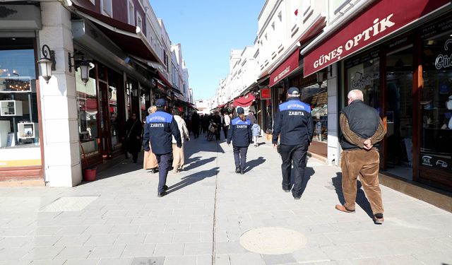 Büyükşehir zabıtası daha temiz bir Sakarya için devriyede