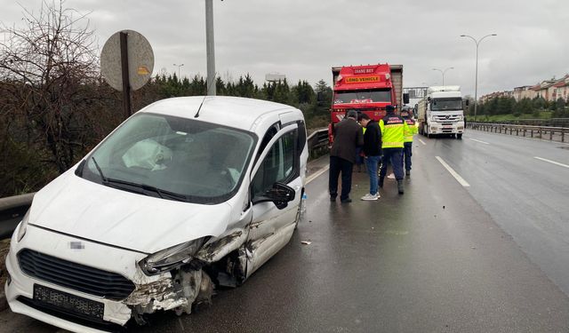 Arızalanan otomobil zincirleme kazaya sebep oldu