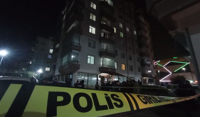 Kavga ihbarına giden polis, 4 kişilik aileyi ölü buldu