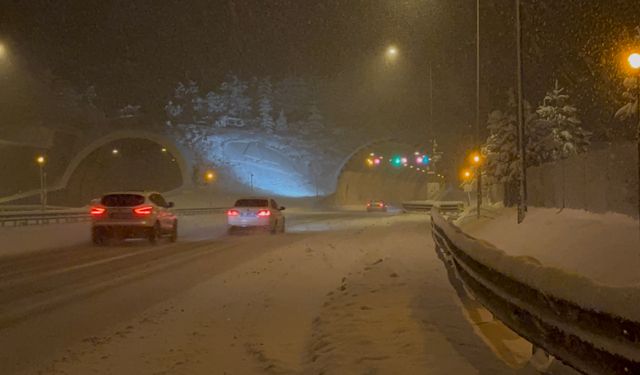 Bolu Dağı Tüneli geçişinde kar etkisini azalttı