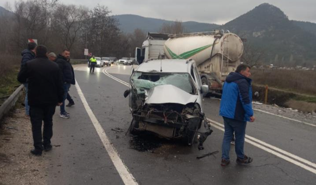 Sakarya-Bilecik yolunda kaza: 1 ağır yaralı