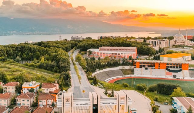 YÖK Başkanı Prof. Dr. Erol Özvar, SAÜ’lü akademisyenlerle buluşuyor