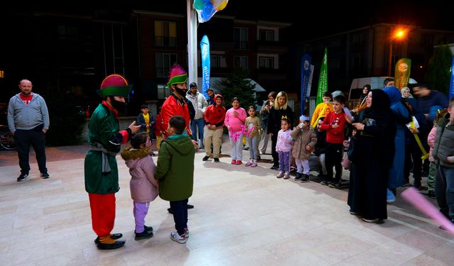 Erenler ve Geyve’de Çocuklarla Ramazan Neşesi yaşandı