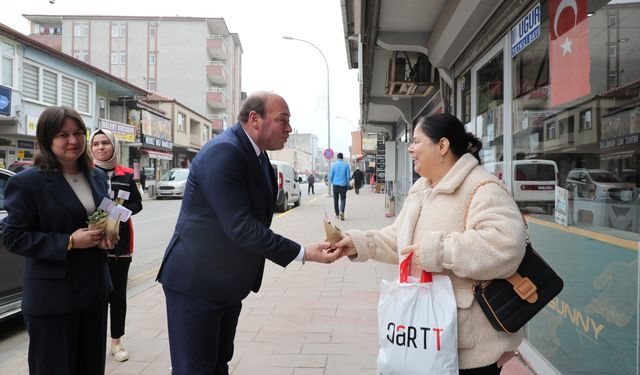 Mehmet Ata'dan 8 Mart'ta anlamlı jest