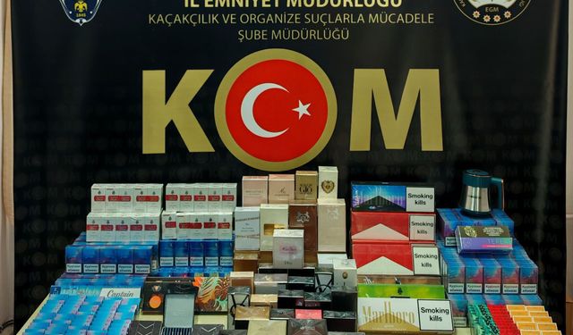 Yüzlerce paket kaçak sigara ve parfüm ele geçirildi