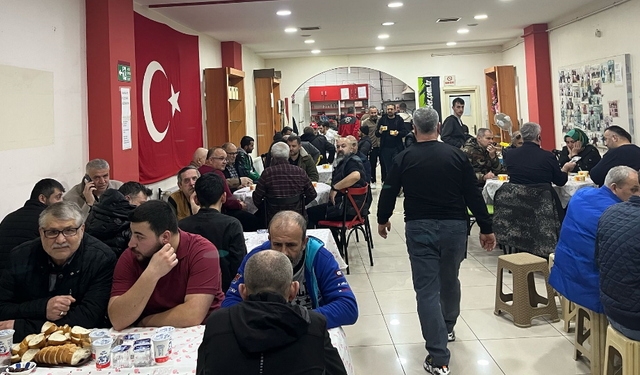 Kuş severler bu iftarda bir araya geldi