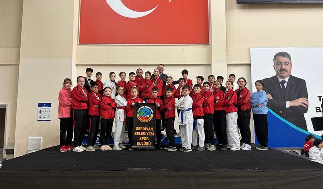 Serdivan Belediyesi Spor Kulübü Karate Takımından büyük başarı