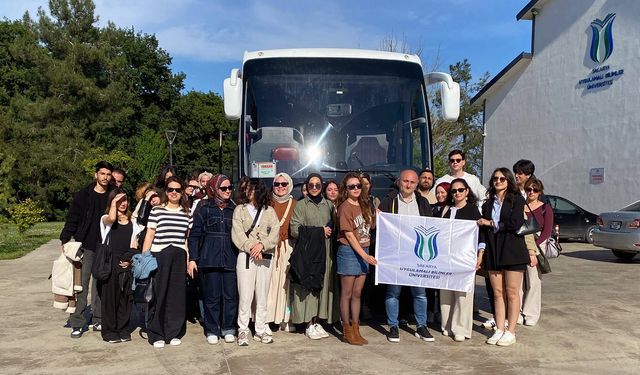 SUBÜ öğrencileri Rami Kütüphanesi’ni ziyaret etti
