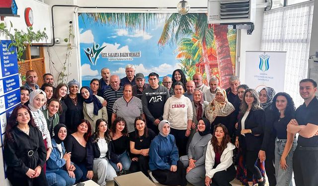 Özel Sakarya Bakım Merkezi’ni ziyaret ettiler