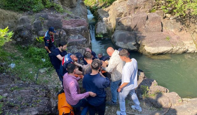 16 yaşındaki çocuk mesire alanında girdiği derede boğuldu