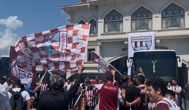 Bandırmasporlu binlerce taraftar Sakarya'ya doğru yola çıktı