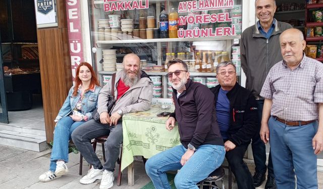 Oflu Hoca Taraklı’da Dıngıldak Masa’ya konuk oldu