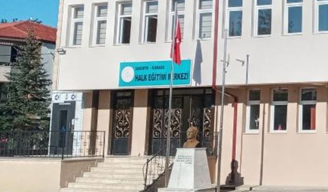 Ayşenur Elmacı'dan dikkat çeken yazı: "Karasu’da halk eğitimi gerçekten halka açık mı?"