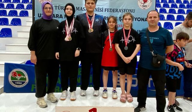 Yenihayat Spor Kulübü’nden para masa tenisinde tarihi naşarı