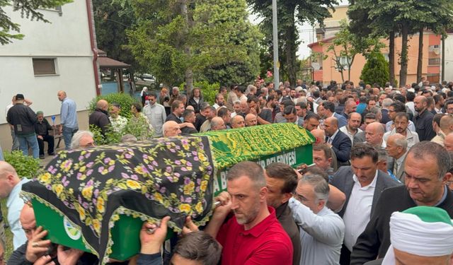 Anne Aygün dualarla uğurlandı