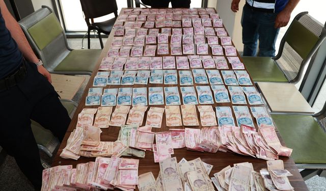 Dilencinin üzerinden 20 bin lira çıktı
