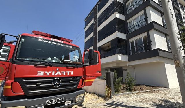 Mutfakta çıkan yangına komşu müdahalesi