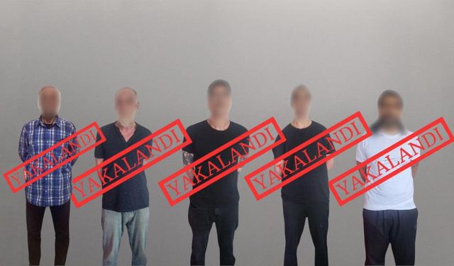 Kırmızı bültenle aranan 5 kişi yakalanarak Türkiye'ye getirildi