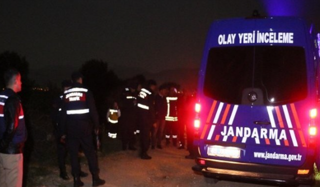 Yaşlı adam bahçede intihar etti