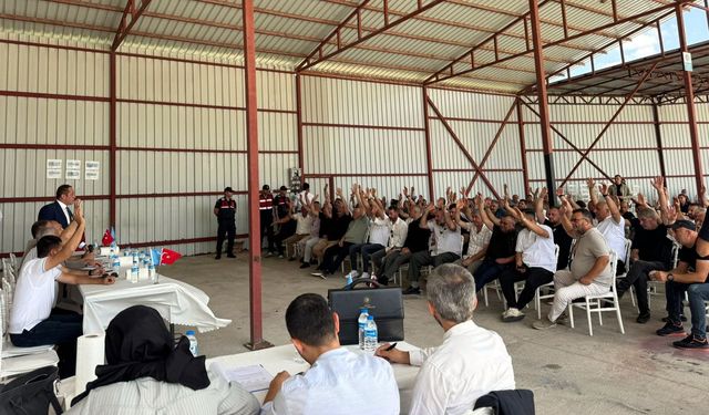 Pamukova Karayolu Yük Taşıma Kooperatifi Başkanı İri güven tazeledi
