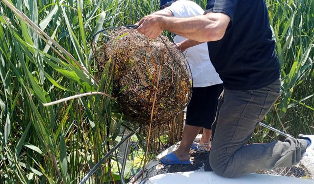 Sapanca Gölü kıyısında metrelerce kasnak ele geçirildi