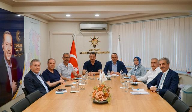 AK Parti’de yatırımlar ve teşkilat çalışmaları masaya yatırıldı