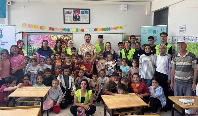 Minikler hem eğlendi hem öğrendi