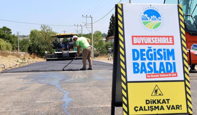 Büyükşehir Kaynarca’da asfalt mesaisini sürdürüyor