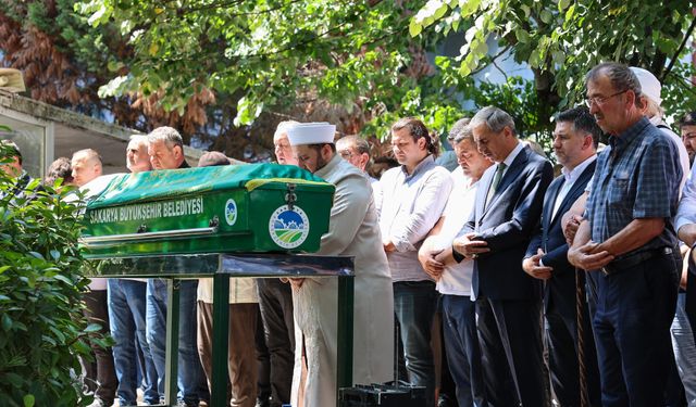 Söğütlü Belediyesi eski Başkanı Esat Şen son yolculuğuna uğurlandı