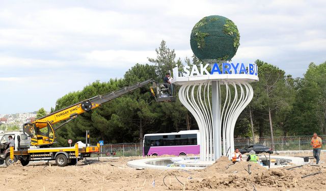 Sapanca’nın yeni vitrininde ‘yeşil dünya’ detayı