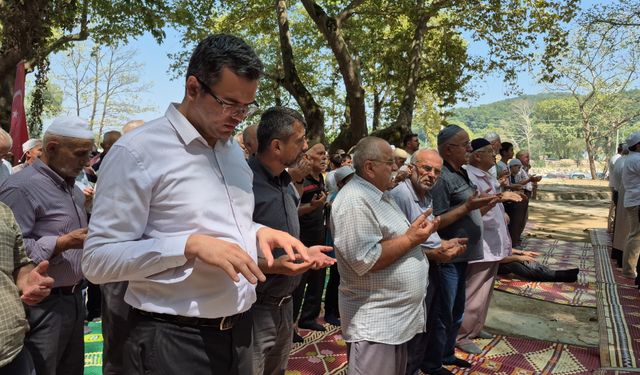 Kuraklık endişesi: Vatandaşlar yağmur duasına çıktı