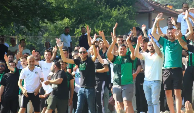 Taraftar Sakaryaspor'u kampta yalnız bırakmadı