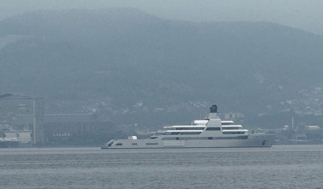 Rus milyarderin yatı Körfez'de