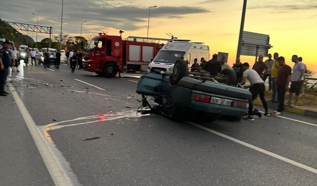 Feci kaza: Jandarma aracına çarpıp takla attı