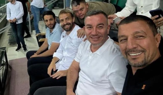 Kaptan Caner Erkin tribünden destekledi