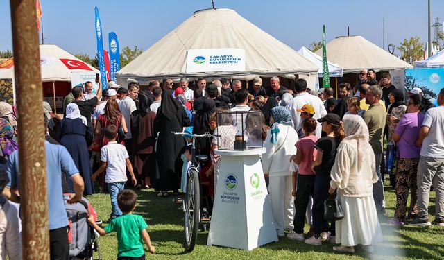 Alemdar Ahlat'ta etkinliklere katıldı