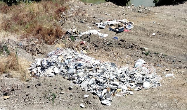 Geyve Nuruosmaniye'de çevre kirliliği